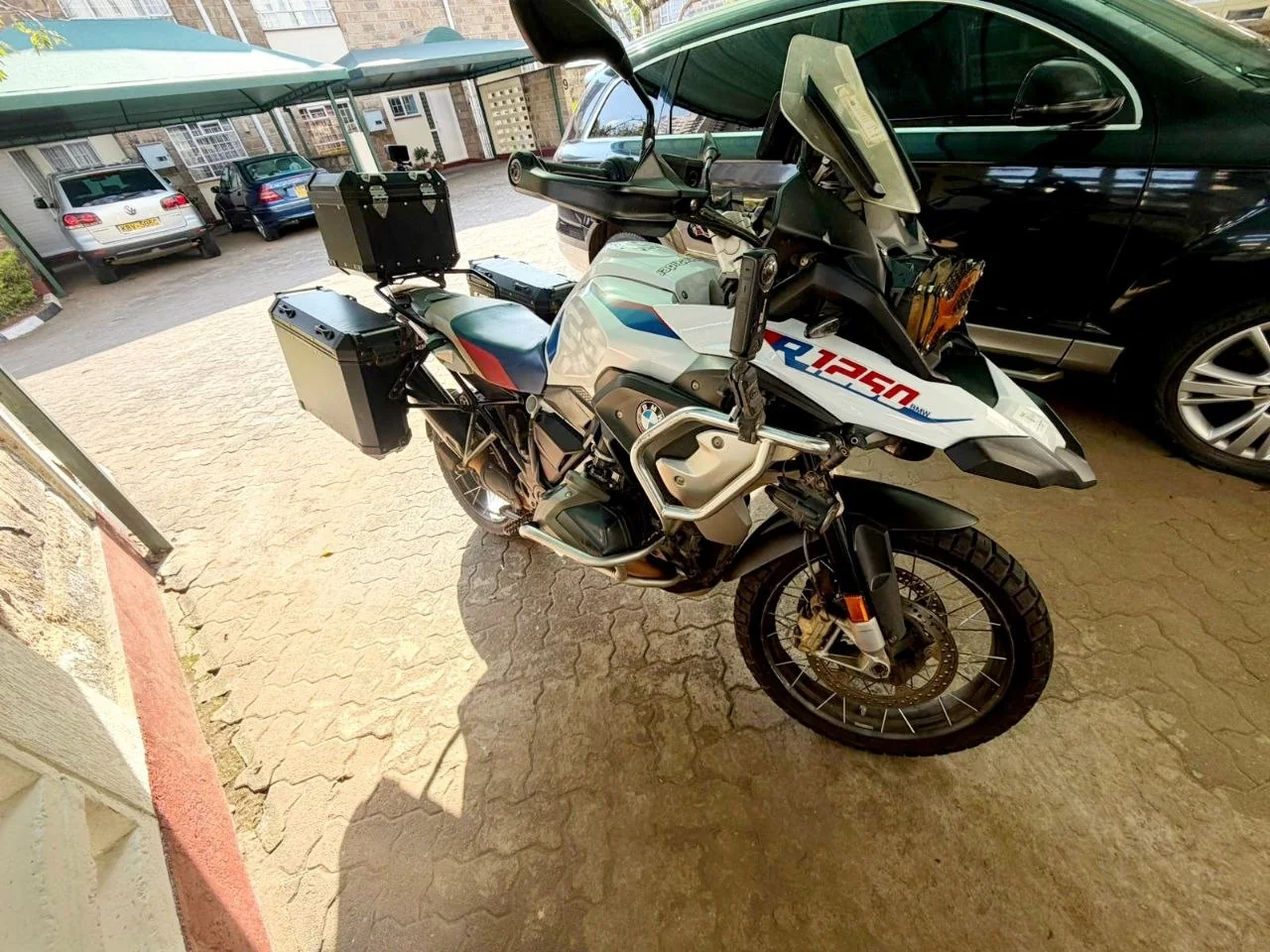 2021 BMW R1250GS — photo 3