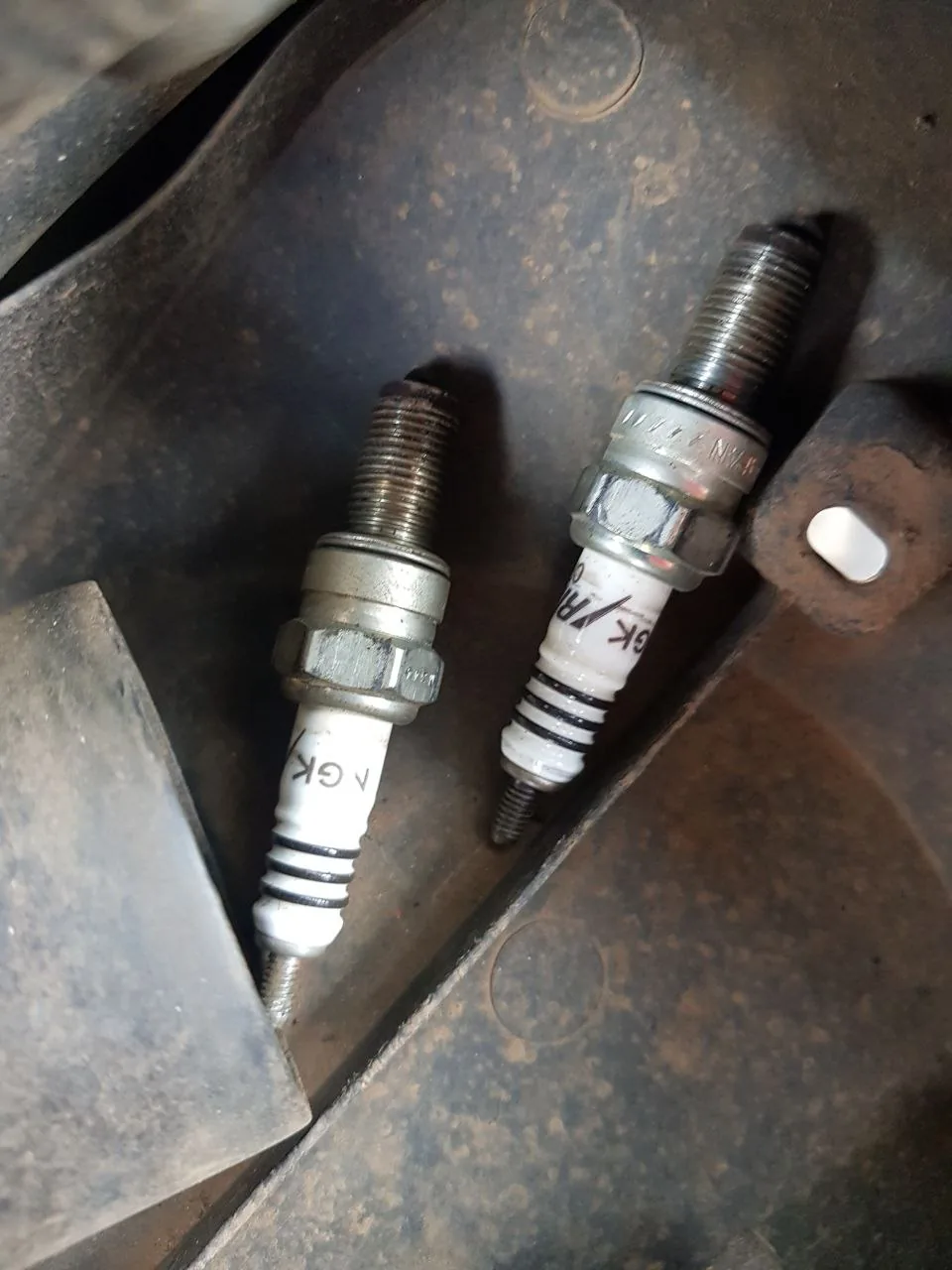 Honda CBR400 — service & leak repair — photo 10
